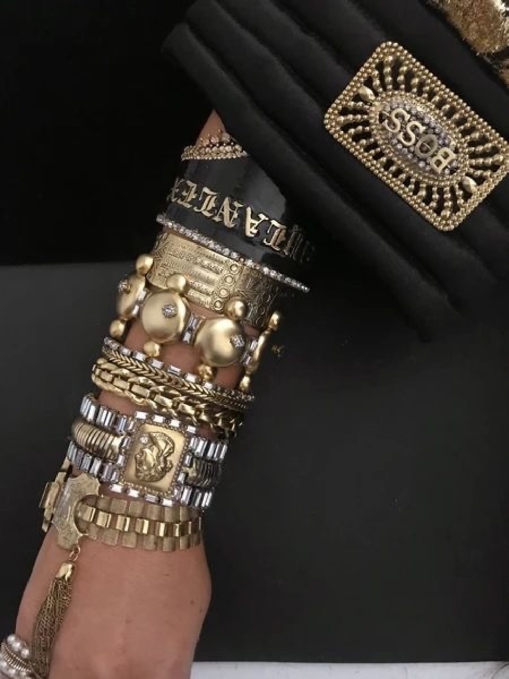 Dylanlex Gilded Jet Bracelet - Picture 6 of 7